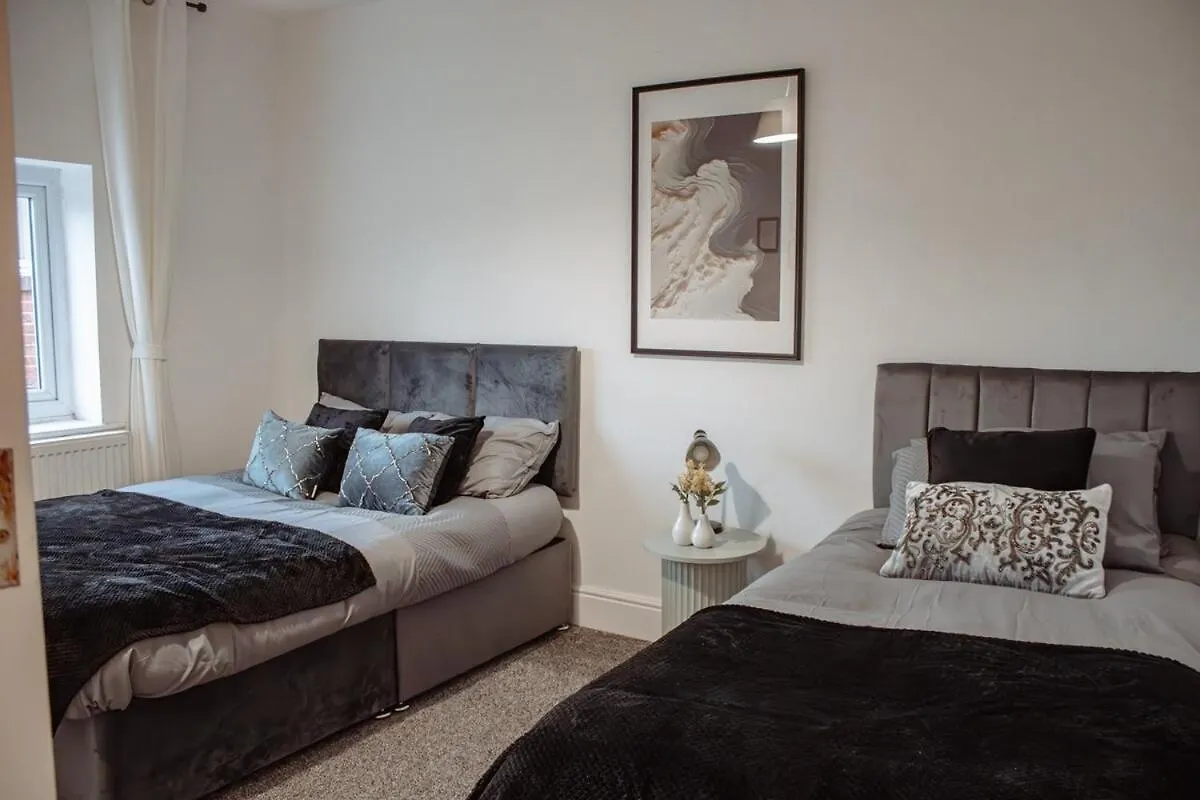 Apartament Spacious & Modern 8-Bed Home - Sleeps 13 - Parking Horsforth