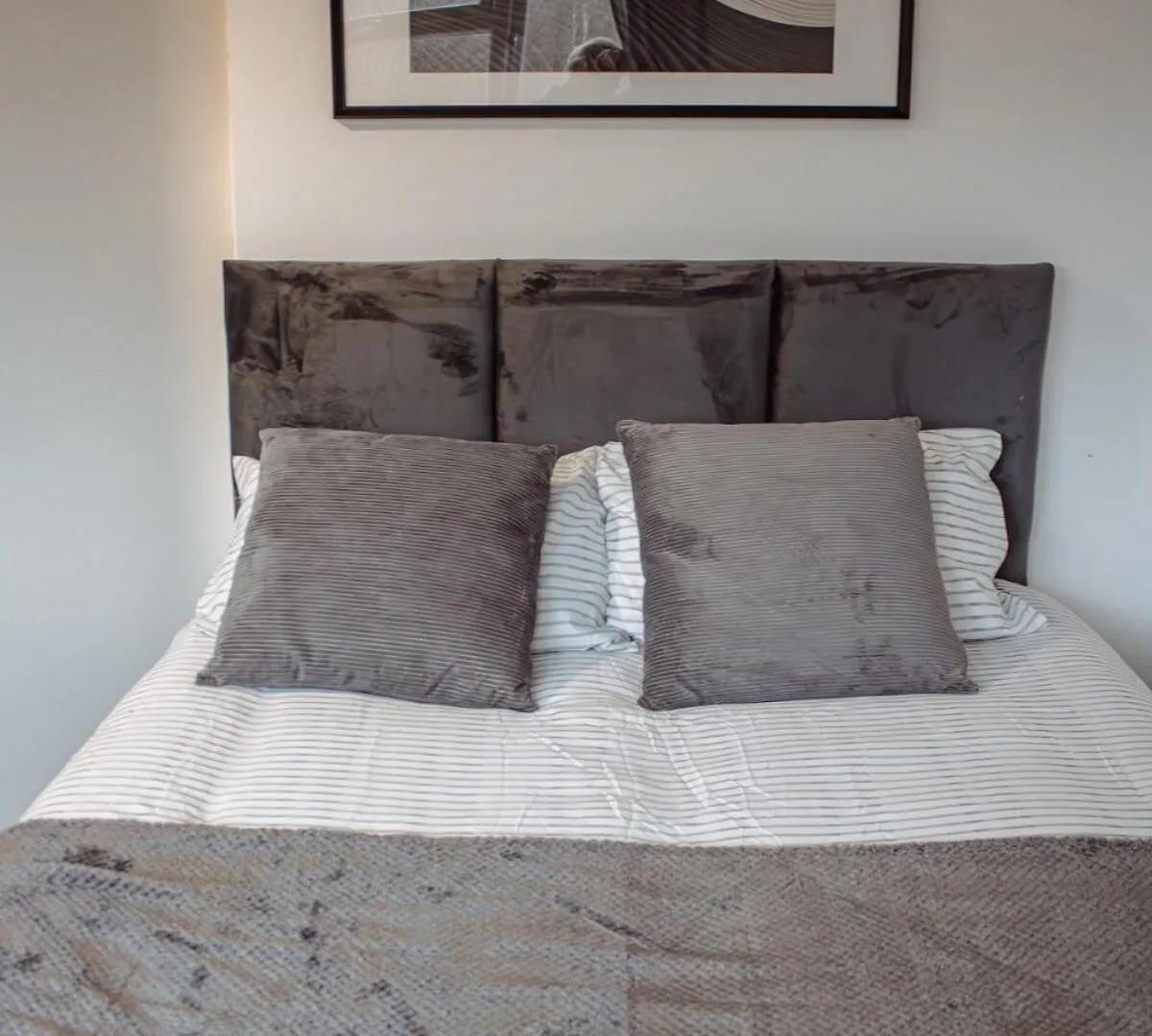 Apartament Spacious & Modern 8-Bed Home - Sleeps 13 - Parking Horsforth Wielka Brytania
